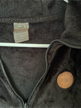 Roxy Black Plush Zip Jacket with Tan Logo Patch
